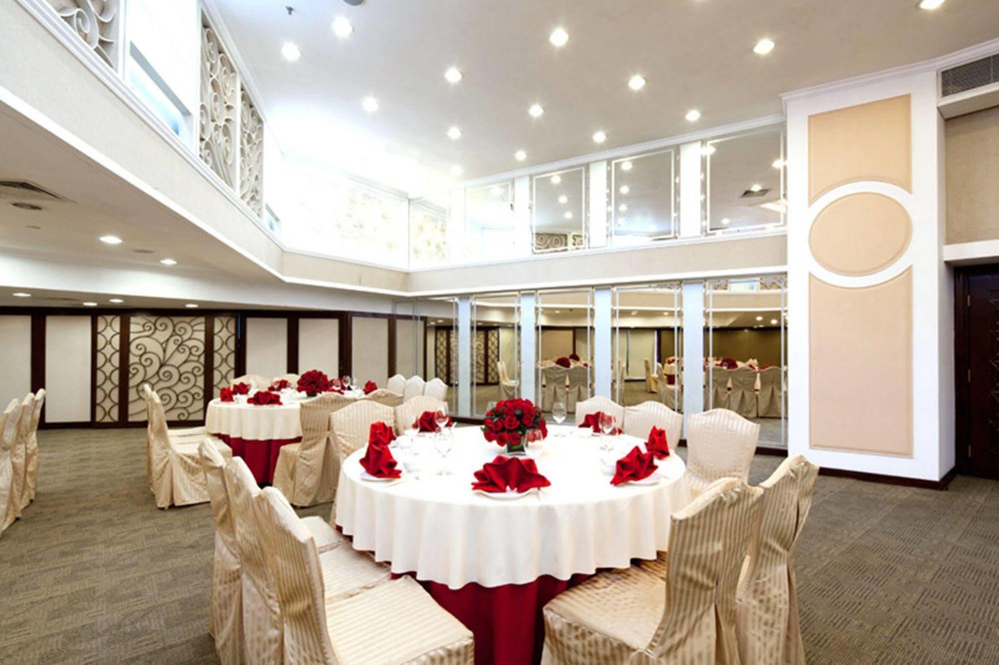 Rosedale Hotel & Suites Guangzhou - Free Shuttle Bus To Canton Fair Exteriér fotografie